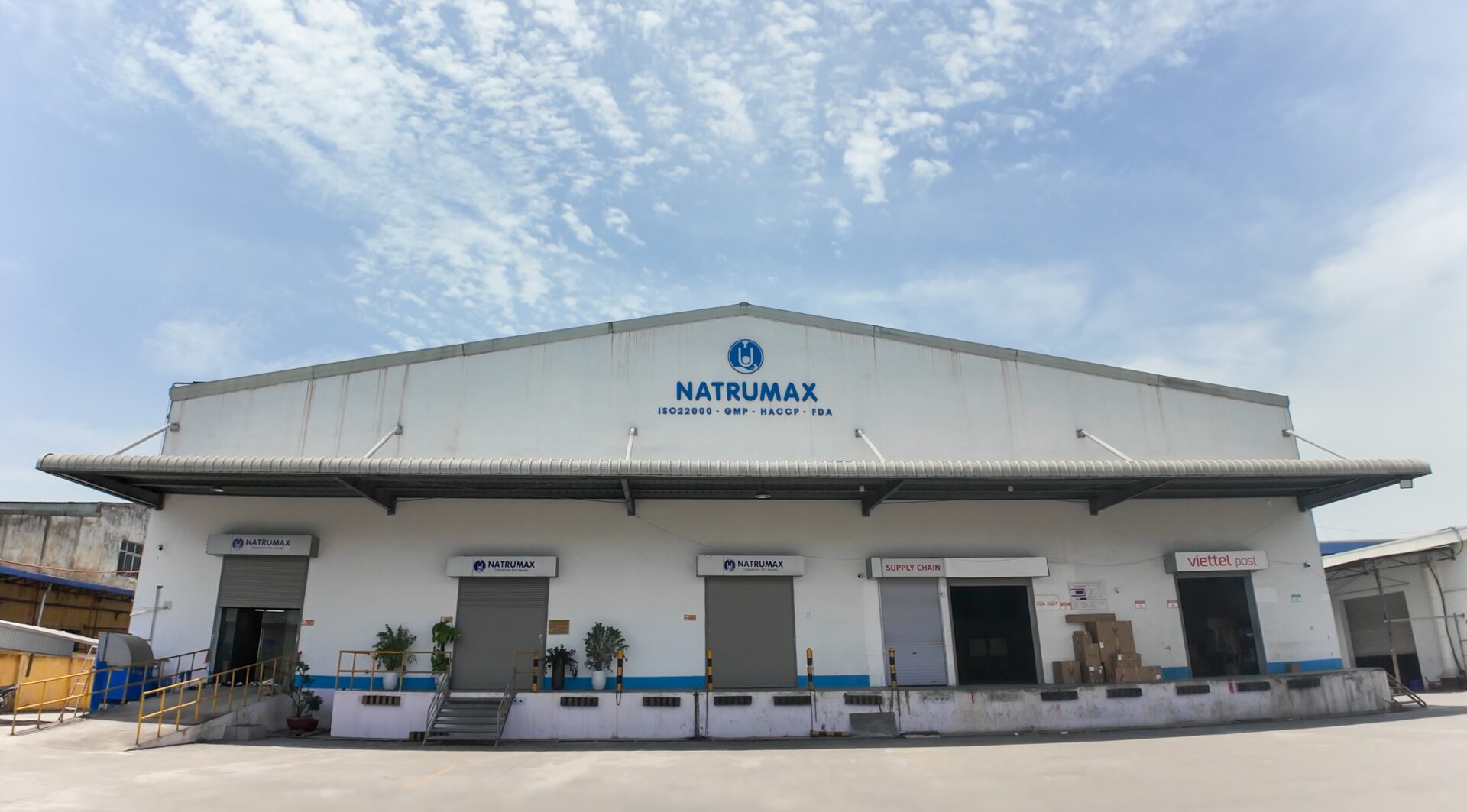 Nhà máy sản xuất sữa thuộc Công ty Cổ phần Xuất nhập khẩu Sữa và Dinh dưỡng Quốc tế Natrumax